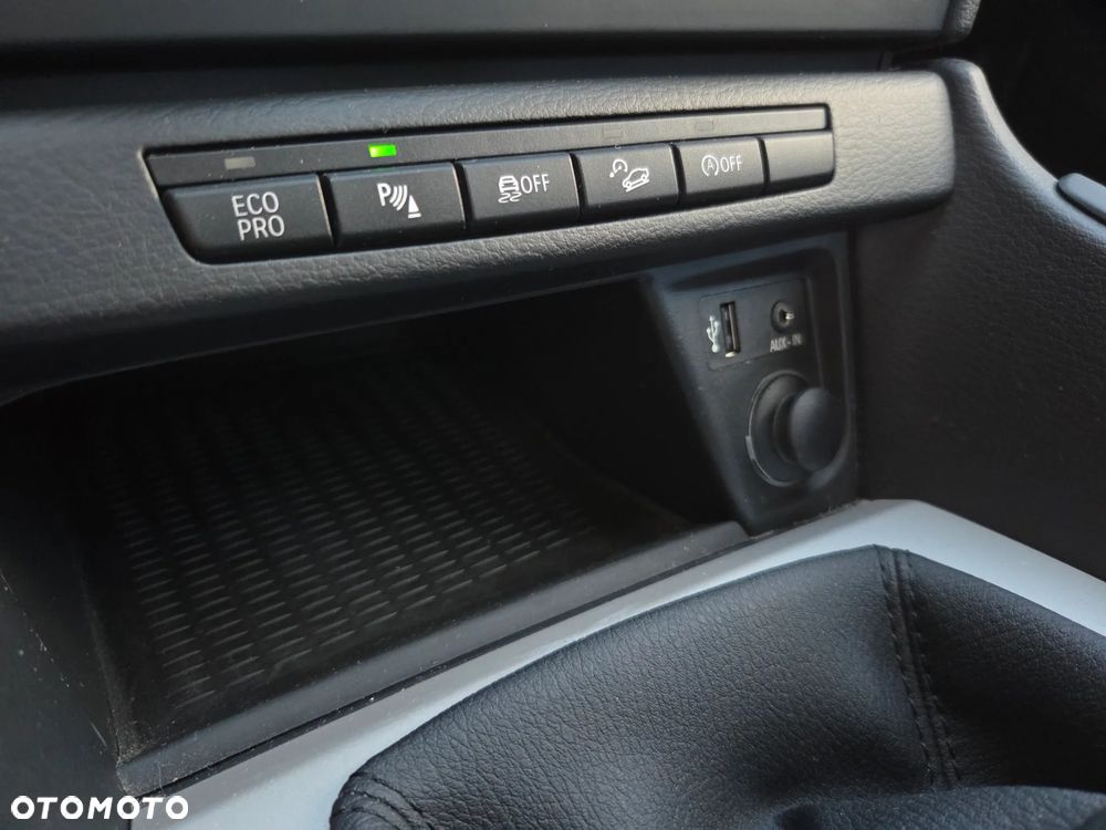 BMW X1 xDrive18d xLine - 25