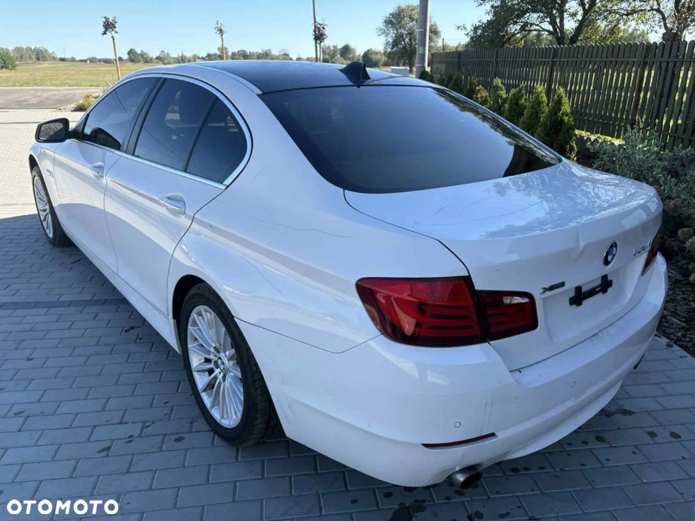 BMW Seria 5 535i xDrive Luxury Line - 4