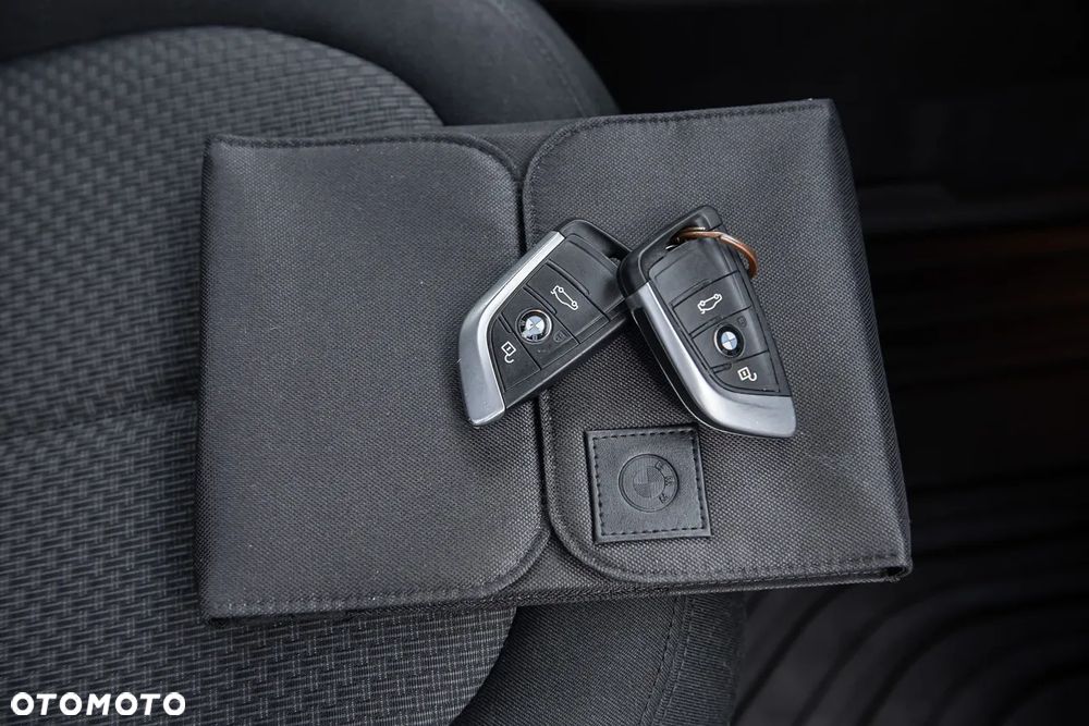 BMW Seria 2 218i - 34
