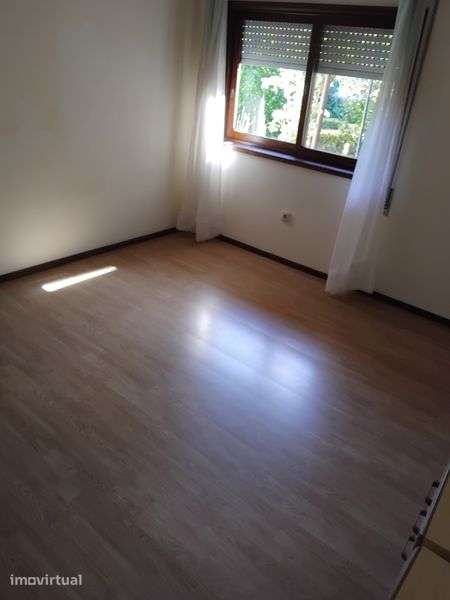 Casa T2 excelente localização - Grande imagem: 4/7