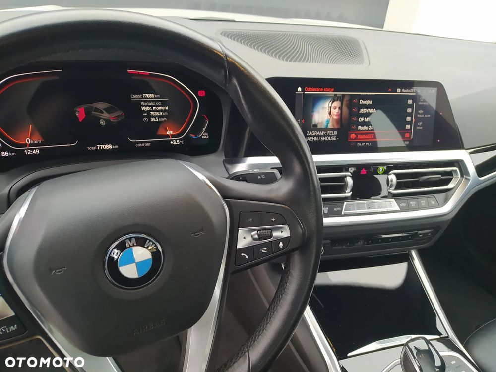 BMW Seria 3 330i Sport Line - 20