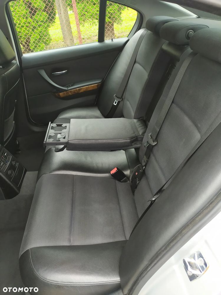 BMW Seria 3 - 18