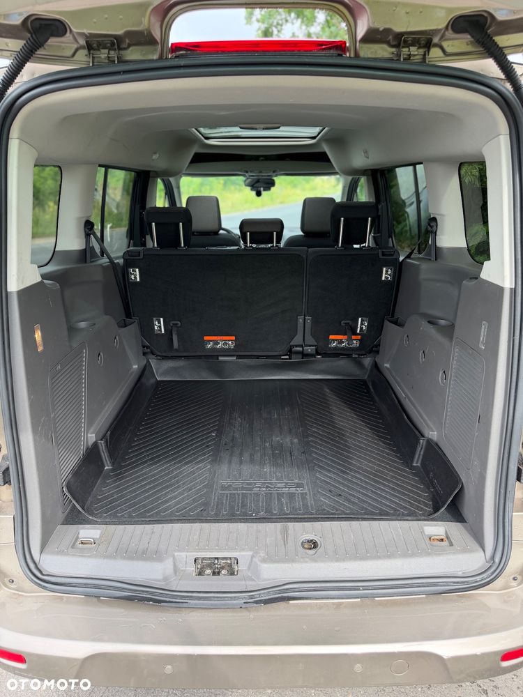 Ford Tourneo Connect Grand - 16