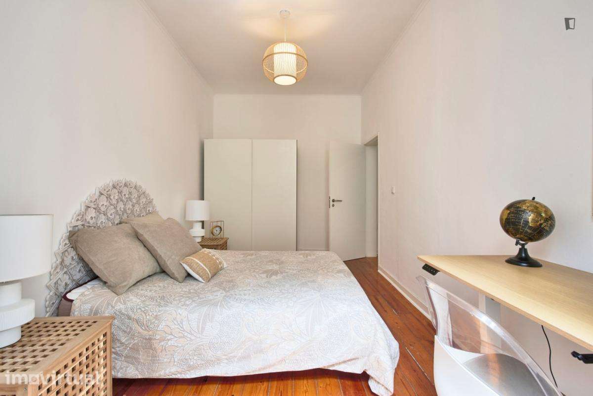 Quarto - localizado em Graça Lisbon - Grande imagem: 5/21