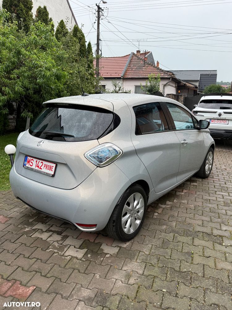 Renault ZOE - 6
