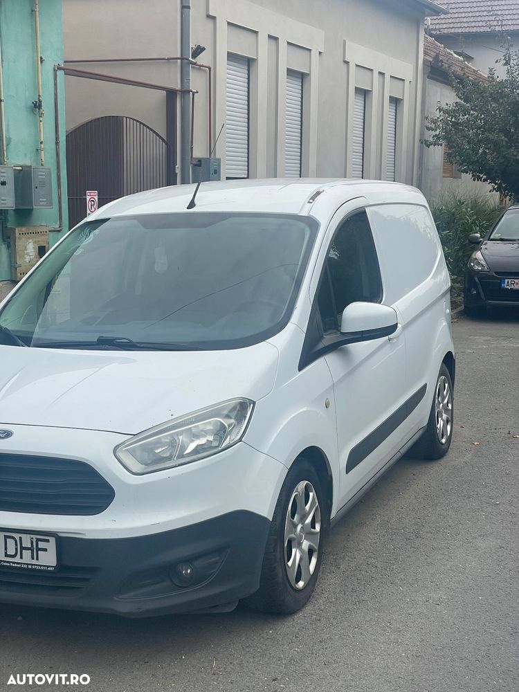 Ford Transit Courier - 2