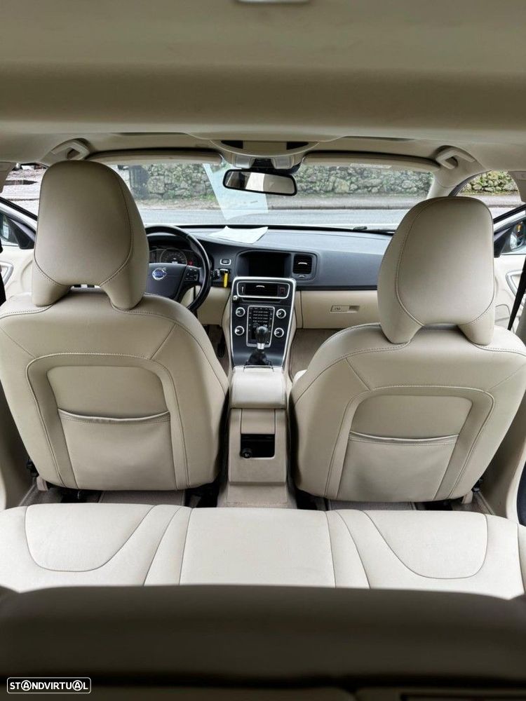 Volvo V60 1.6 D2 Drive Summum Start/Stop - 20