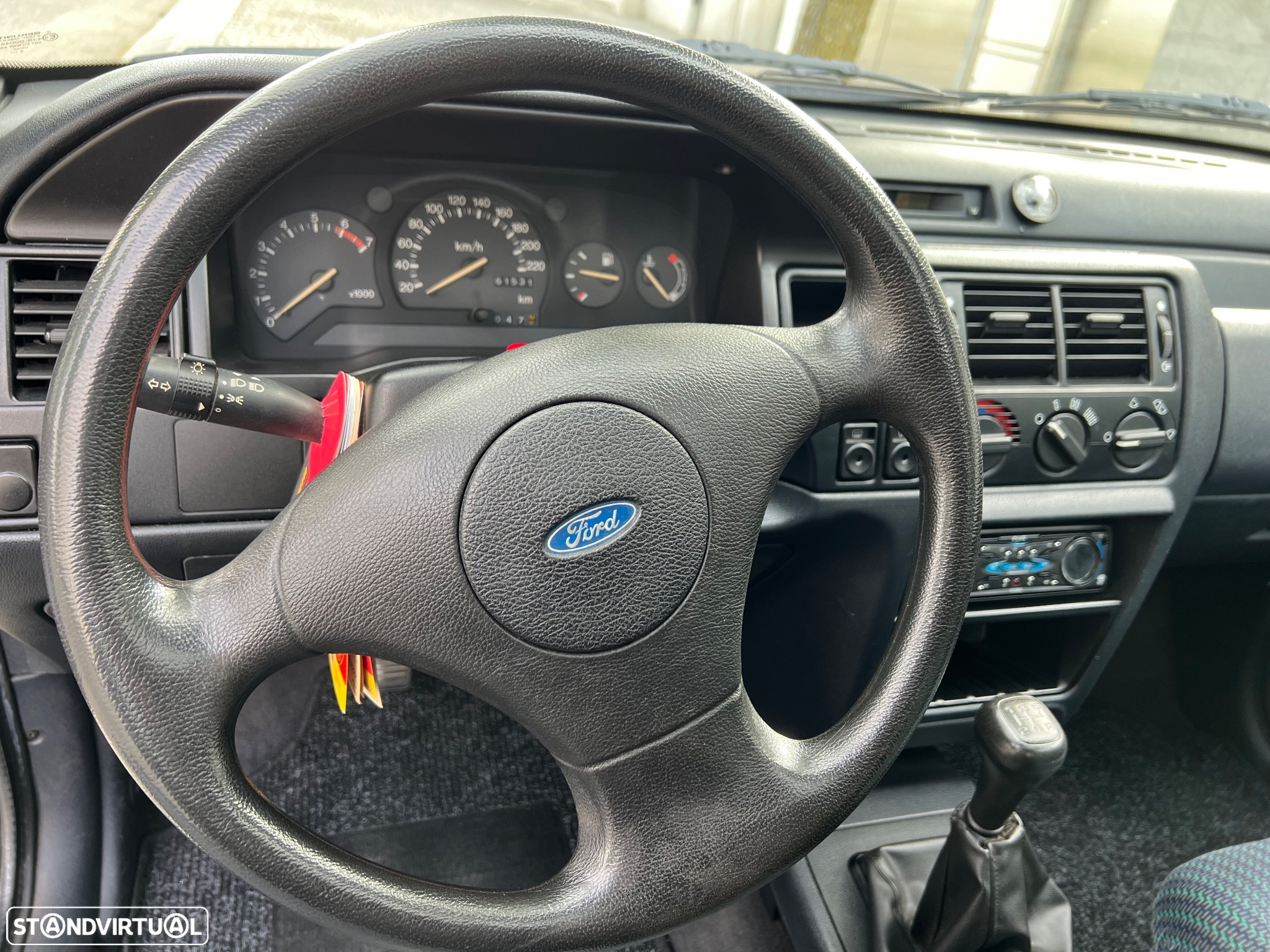 Ford Escort 1.3 CL - 8