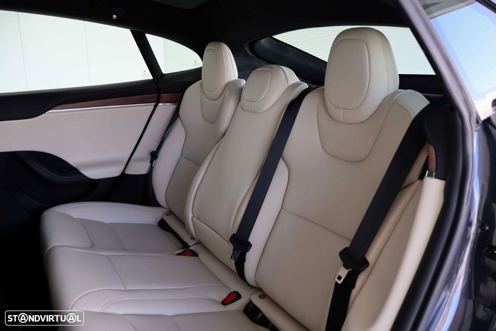 Tesla Model S Long Range AWD - 46