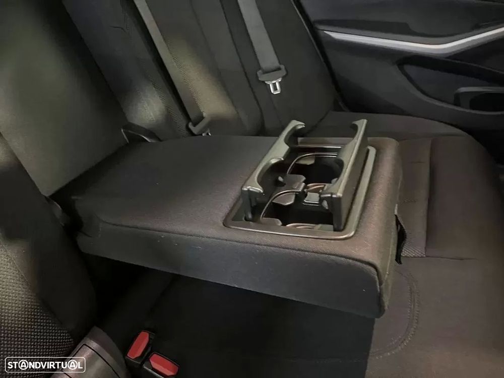 BMW 320 e Auto - 19