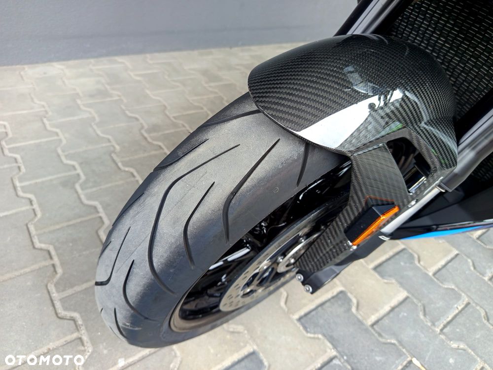BMW S - 28