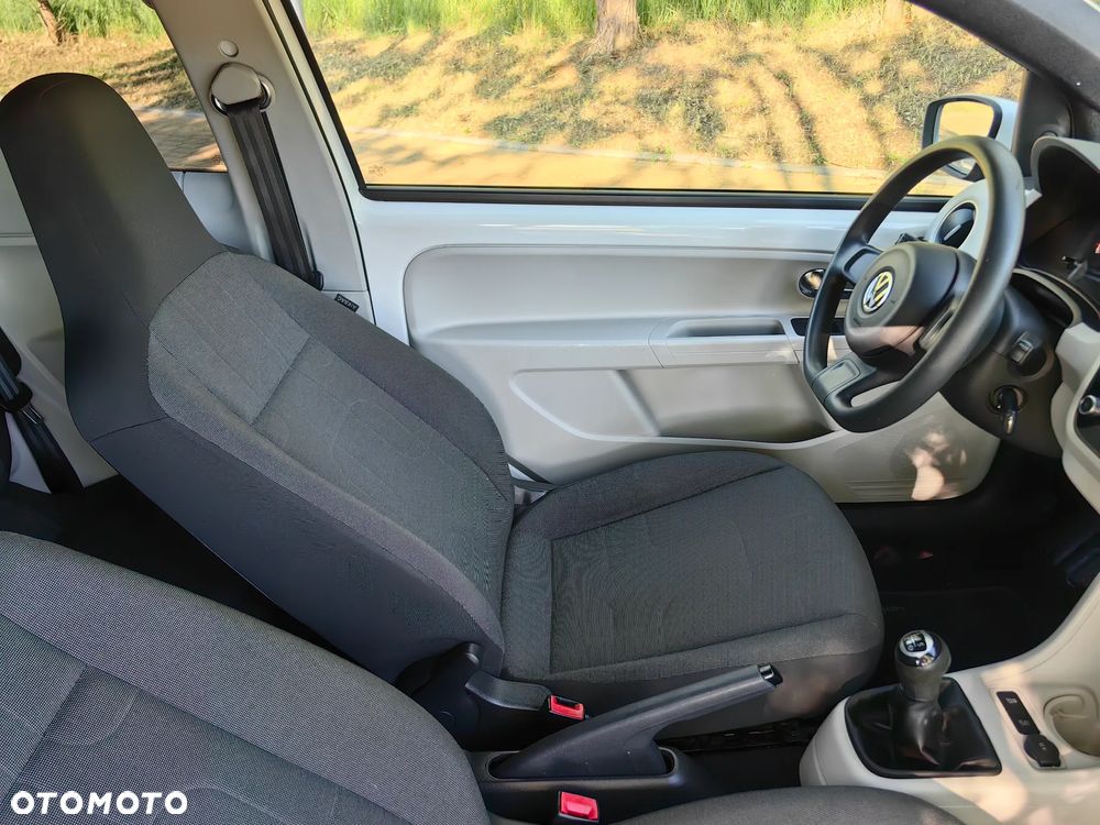 Volkswagen up! 1.0 move - 16