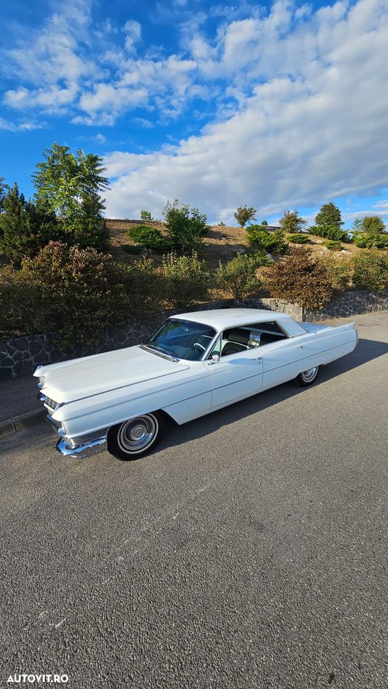 Cadillac Deville - 3