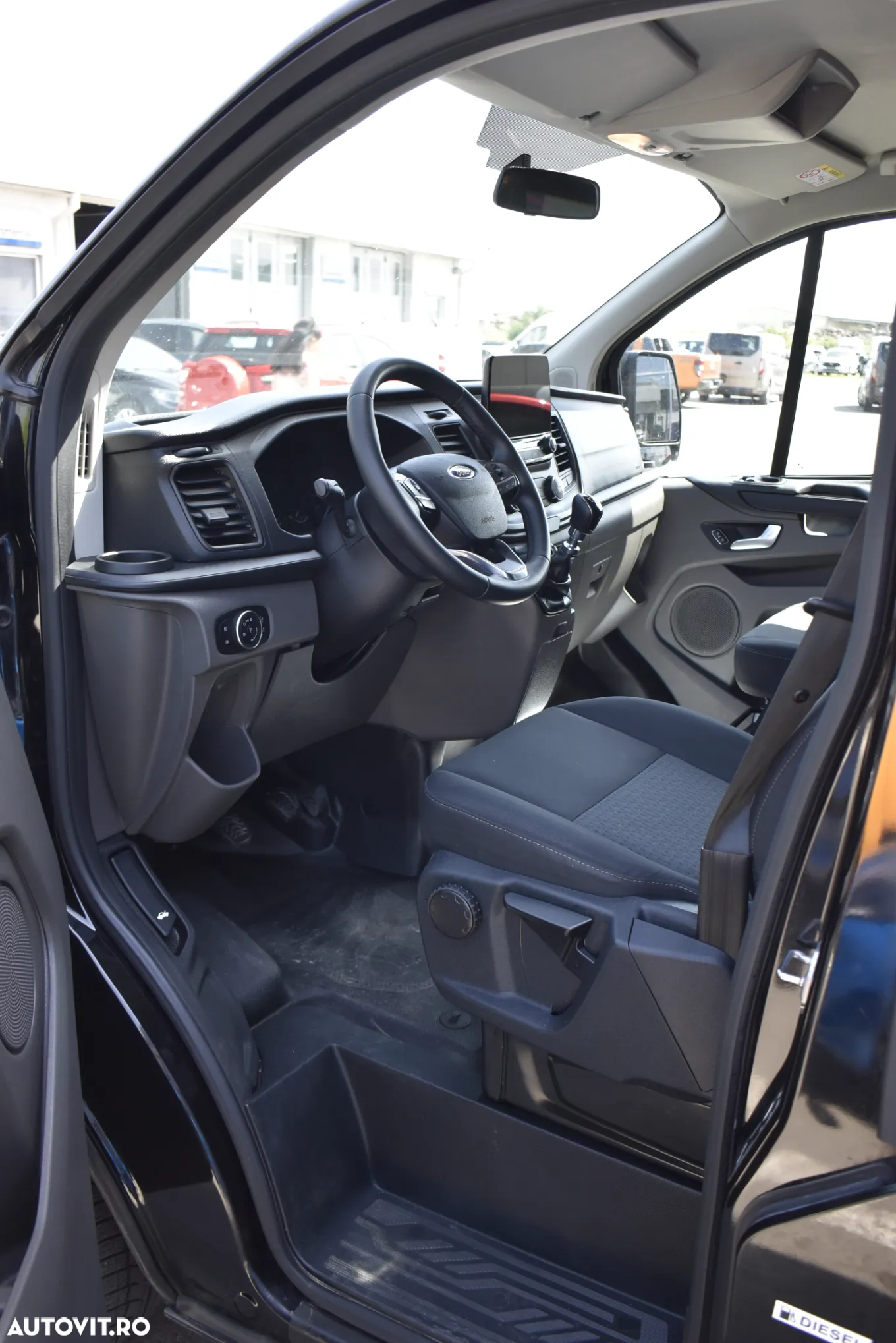 Ford Transit Custom Kombi 320 2.0 EcoBlue 130 CP L2H1 Trend - 29