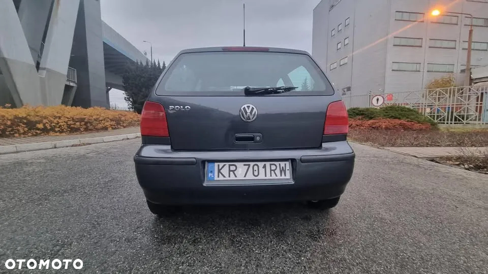 Volkswagen Polo - 4