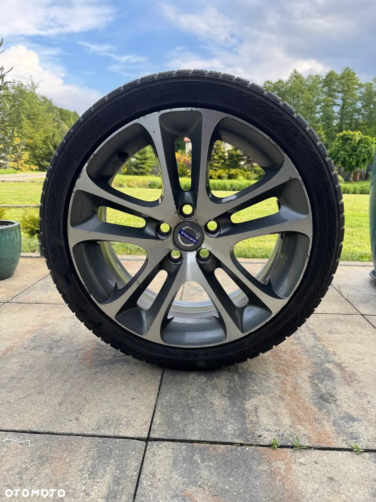 Volvo C30 2.0 - 12