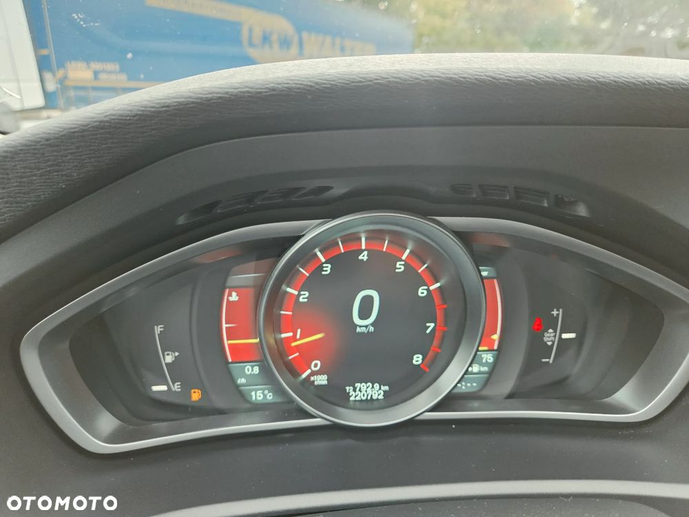 Volvo V40 T2 You - 11