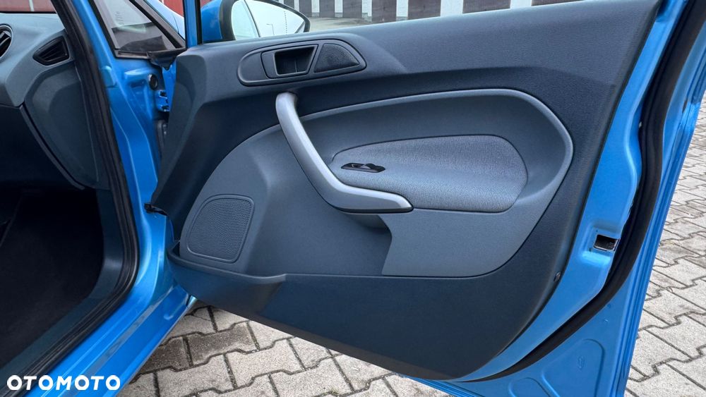 Ford Fiesta 1.25 SYNC Edition - 29