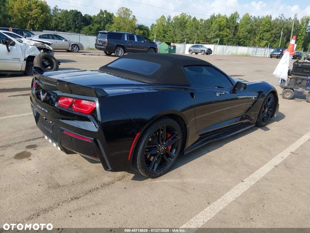 Chevrolet Corvette - 5