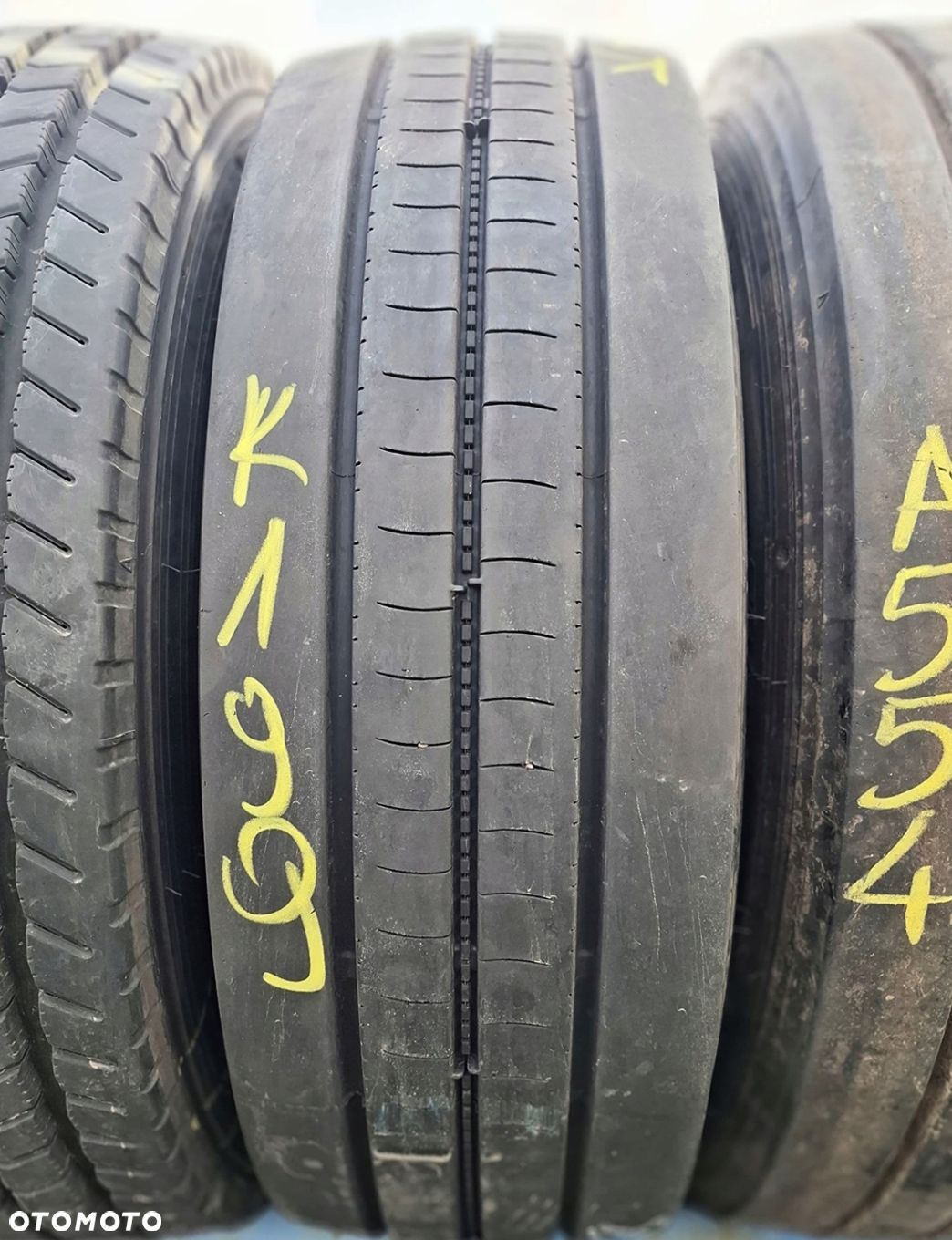 Opona ciężarowa 285/70R19.5 Bridgestone R-STEER 002, PRZÓD 10mm idK199 - 1