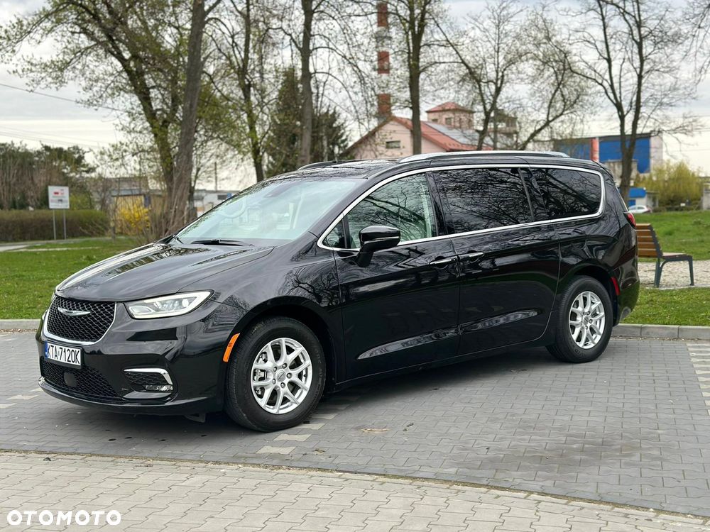 Chrysler Pacifica - 6