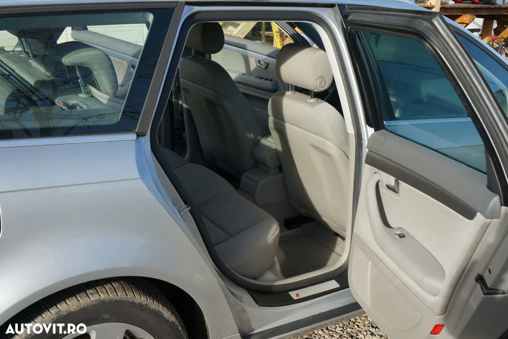 Audi A4 2.0 T FSI multitronic - 17