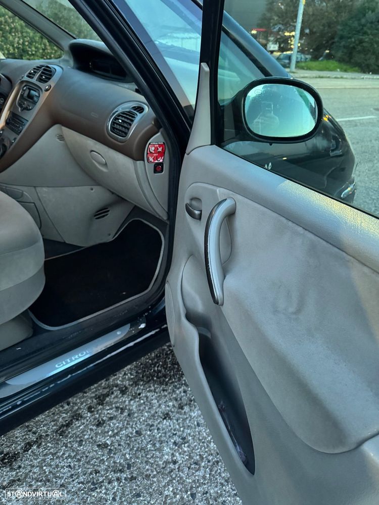 Citroën Xsara Picasso 1.6 Exclusive - 18