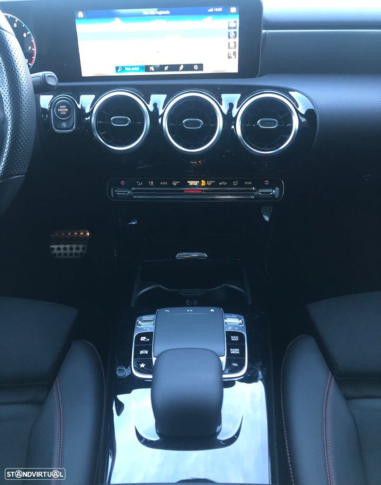 Mercedes-Benz A 200 AMG Line Aut. - 32