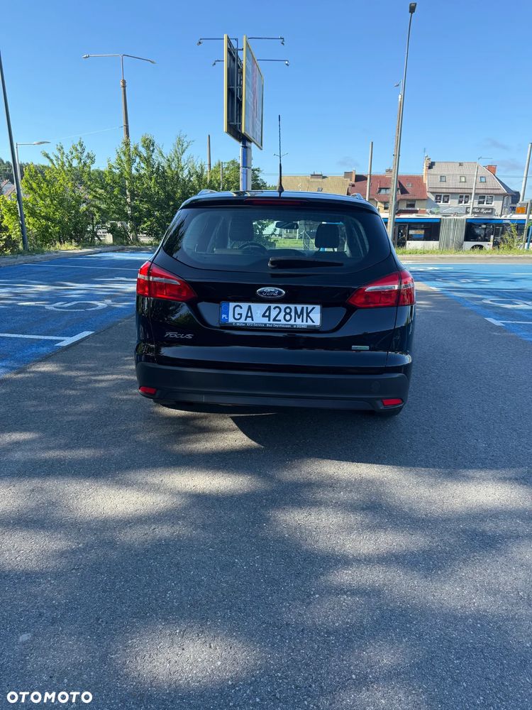 Ford Focus 1.0 EcoBoost Titanium - 6