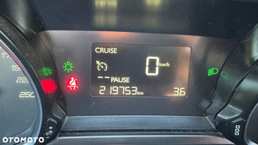 Peugeot 308 1.6 BlueHDi Allure S&S - 17