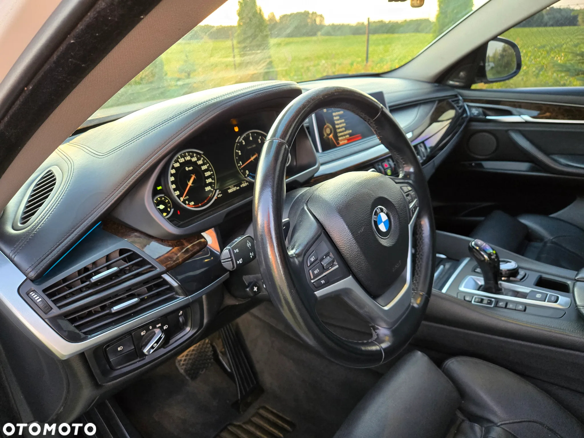 BMW X6 xDrive50i - 31