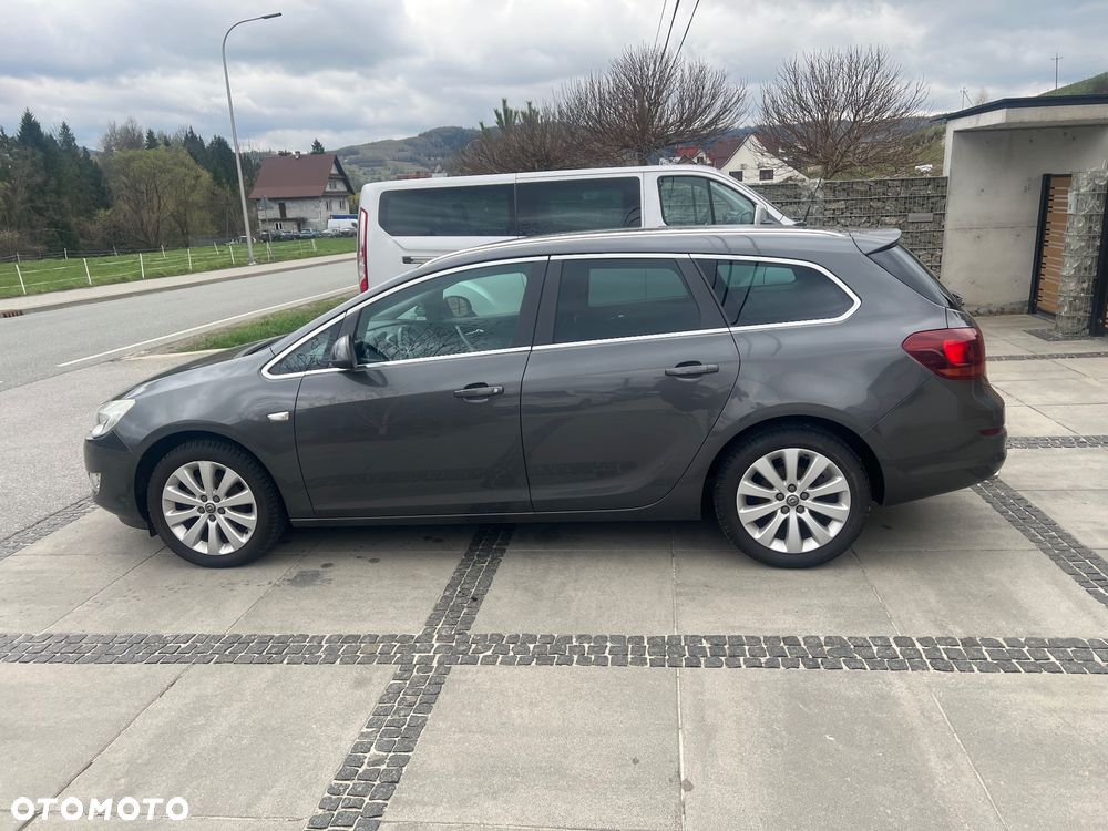 Opel Astra 1.4 T Enjoy S&S - 8