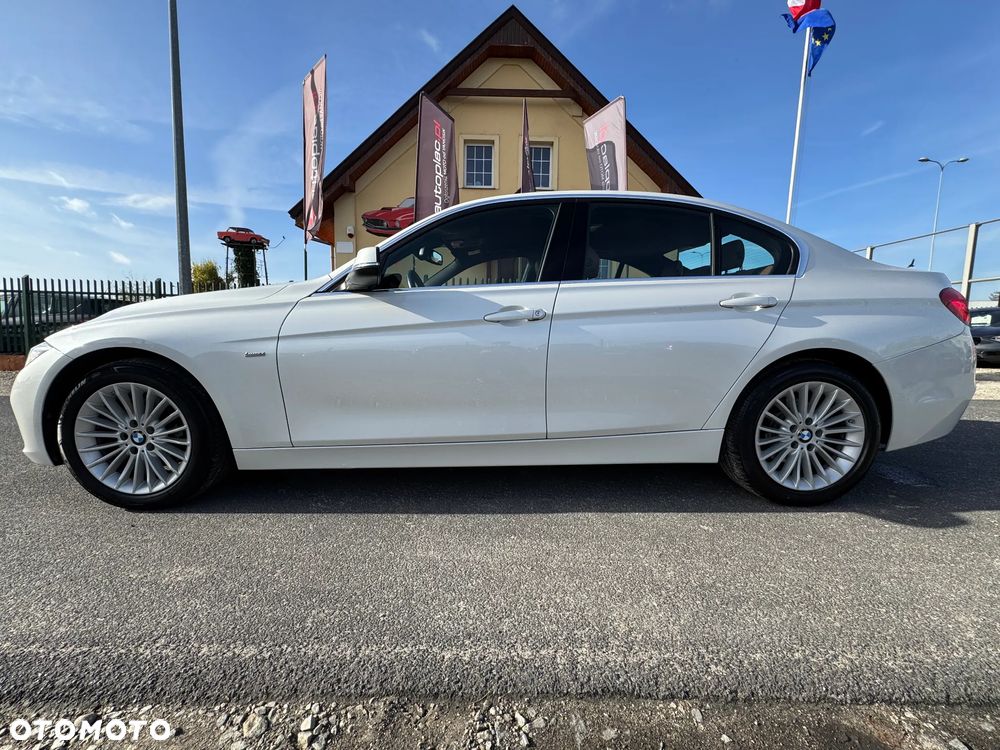 BMW Seria 3 320d Luxury Line - 4
