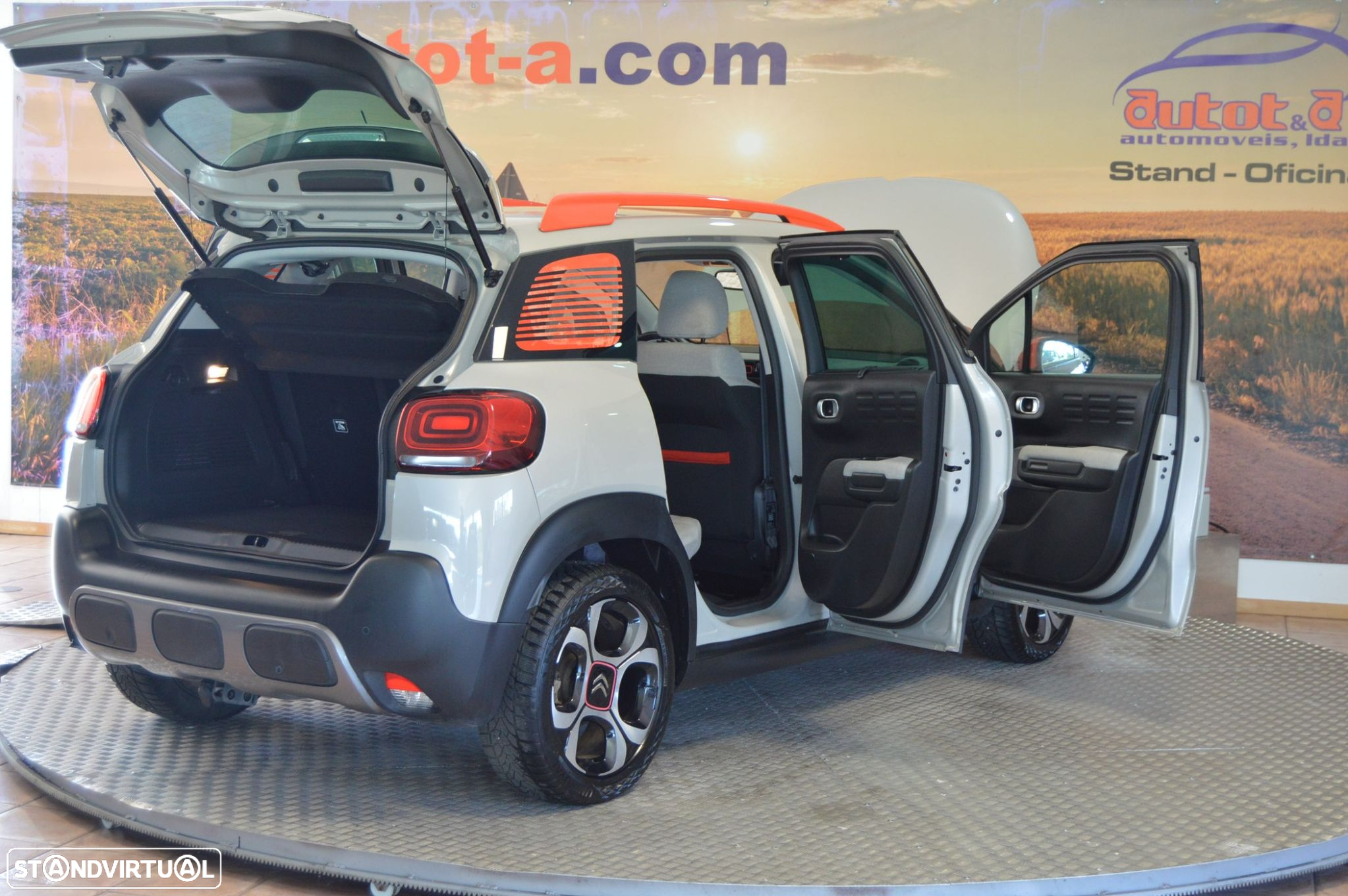 Citroën C3 Aircross 1.2 PureTech Shine - 13