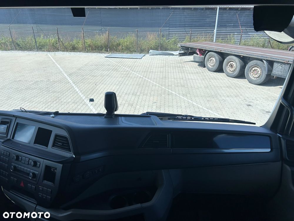 MAN TGX 26.470 6x2-2 LL CH GM - 28
