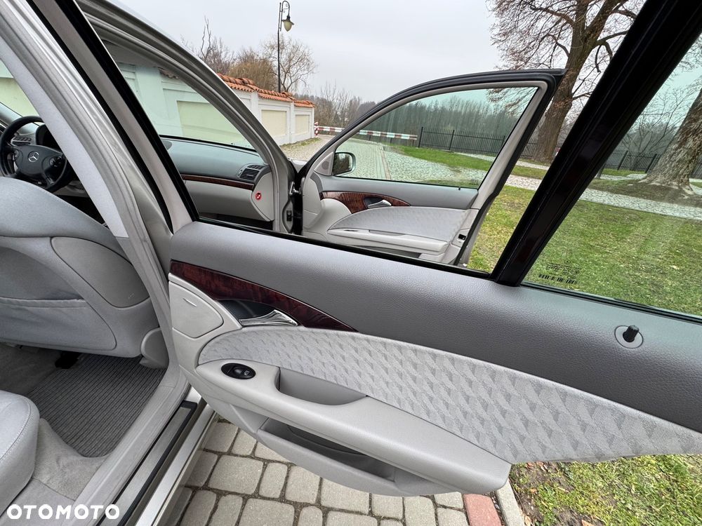 Mercedes-Benz Klasa E - 30