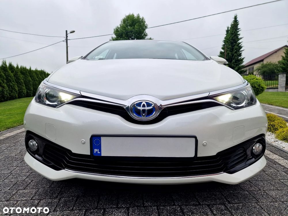 Toyota Auris Hybrid 135 Premium - 13