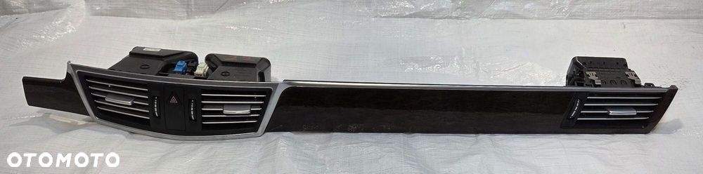 MERCEDES W212 LISTWA DEKOR KONSOLI KRATKI NAWIEWU A212680xx71 - 1