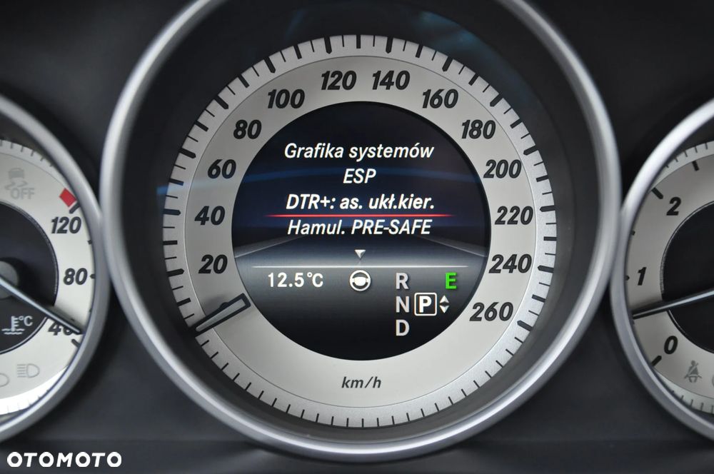Mercedes-Benz Klasa E 350 BlueTEC 4-Matic Avantgarde - 27