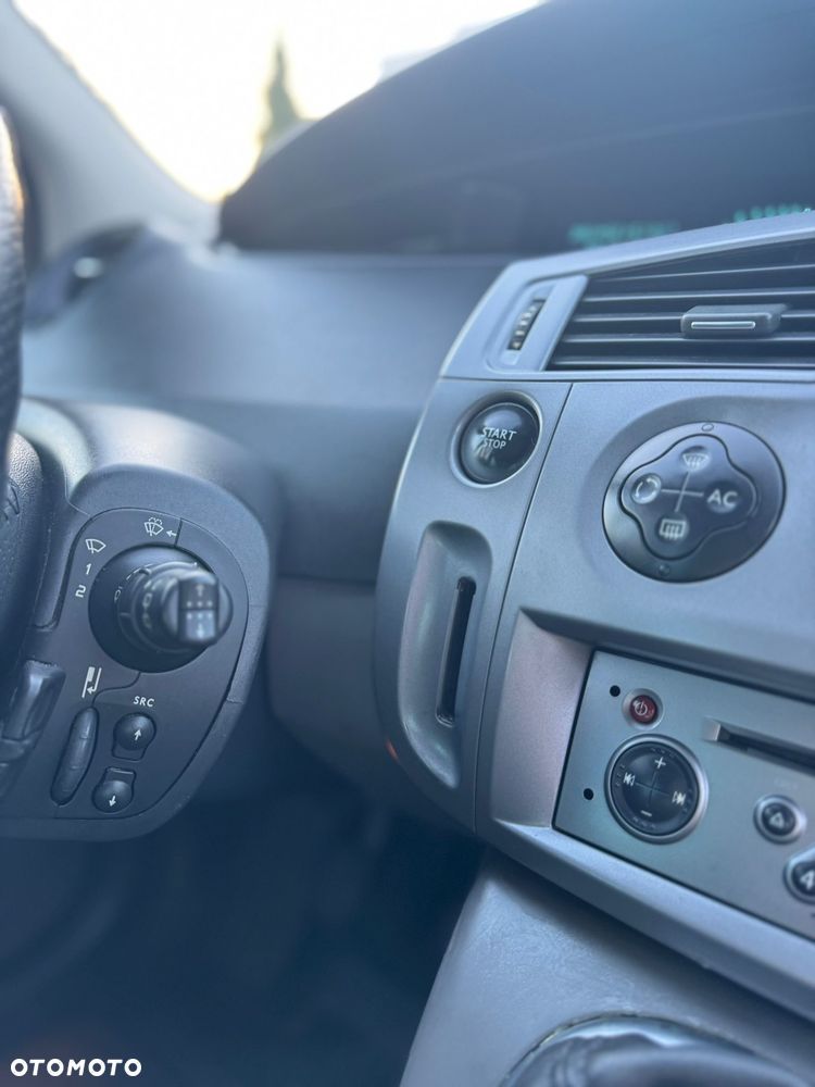 Renault Scenic 2.0 16V Expression - 10