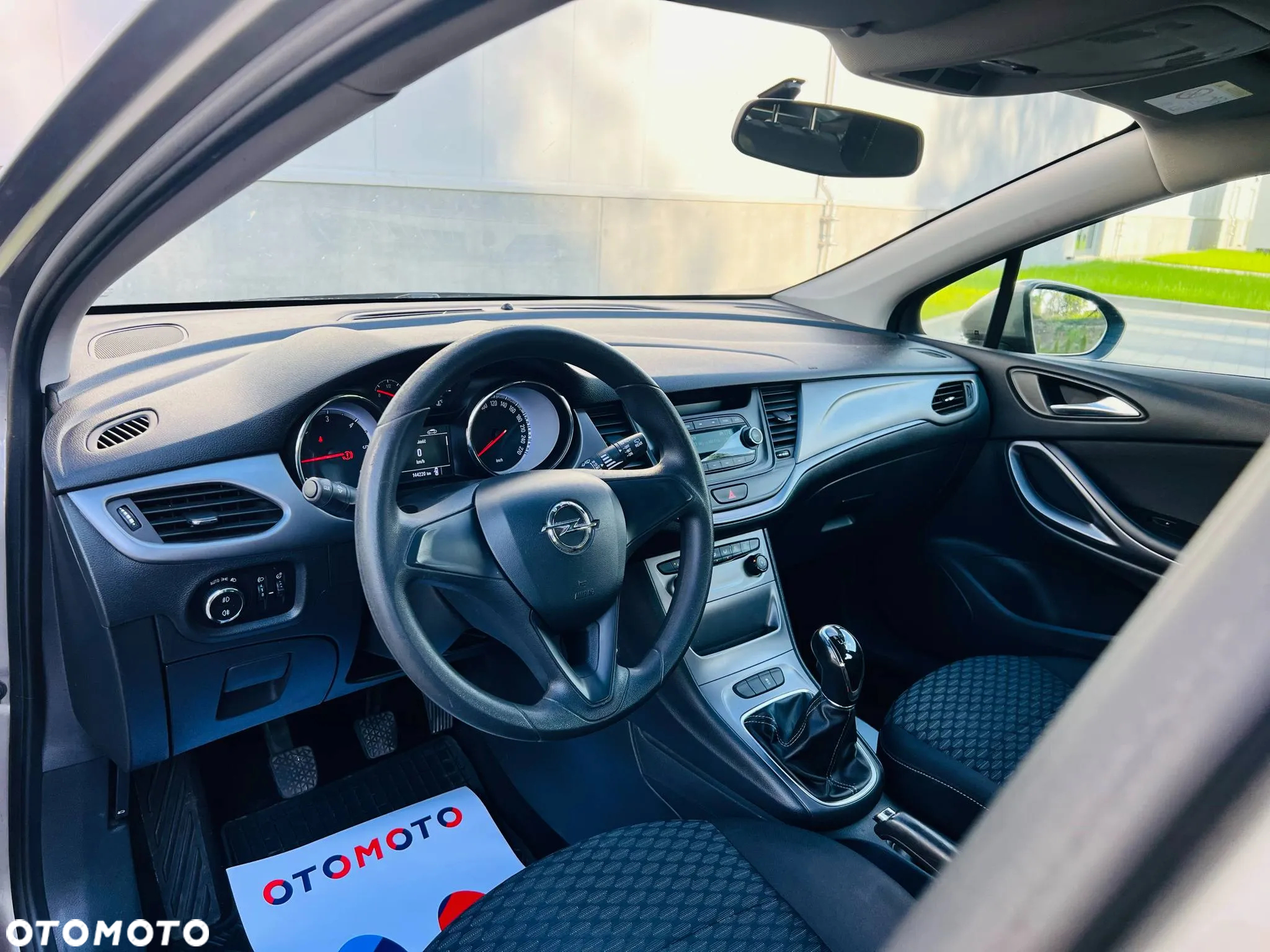 Opel Astra IV 1.6 CDTI Enjoy - 18