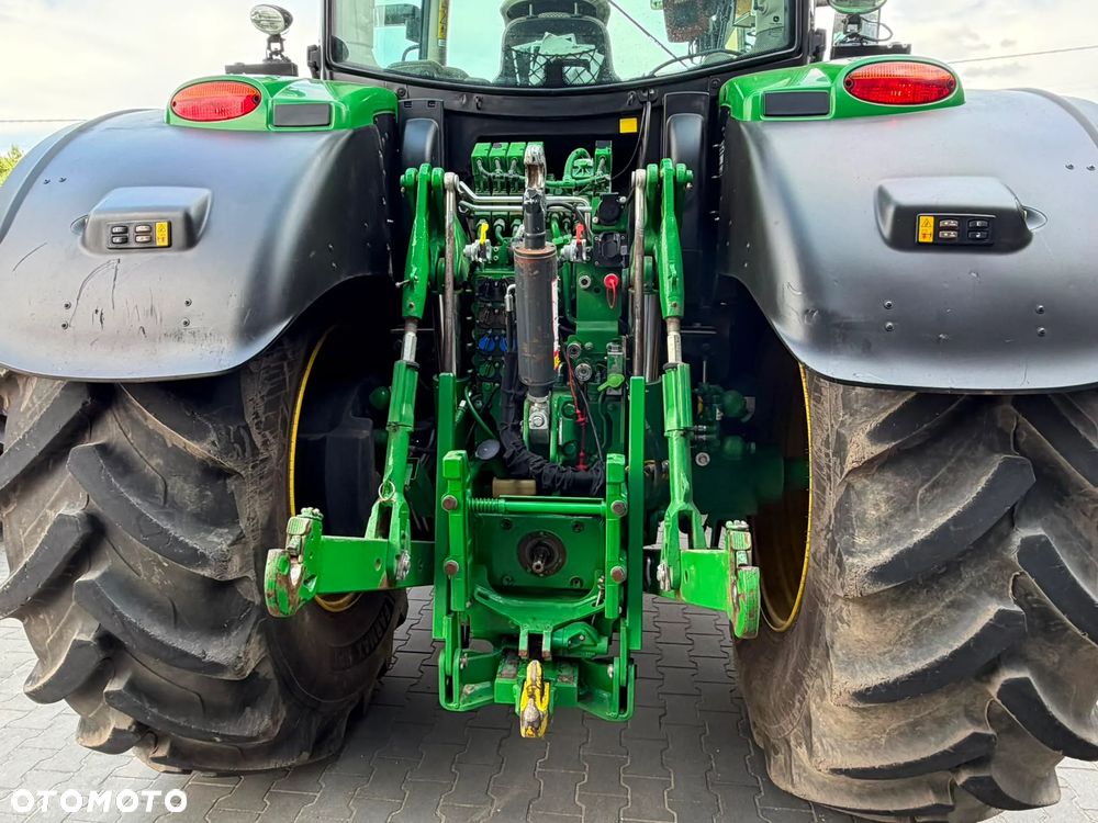 John Deere 6215 - 10