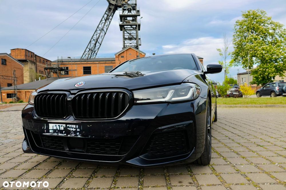BMW Seria 5 540d xDrive mHEV M Sport sport - 4