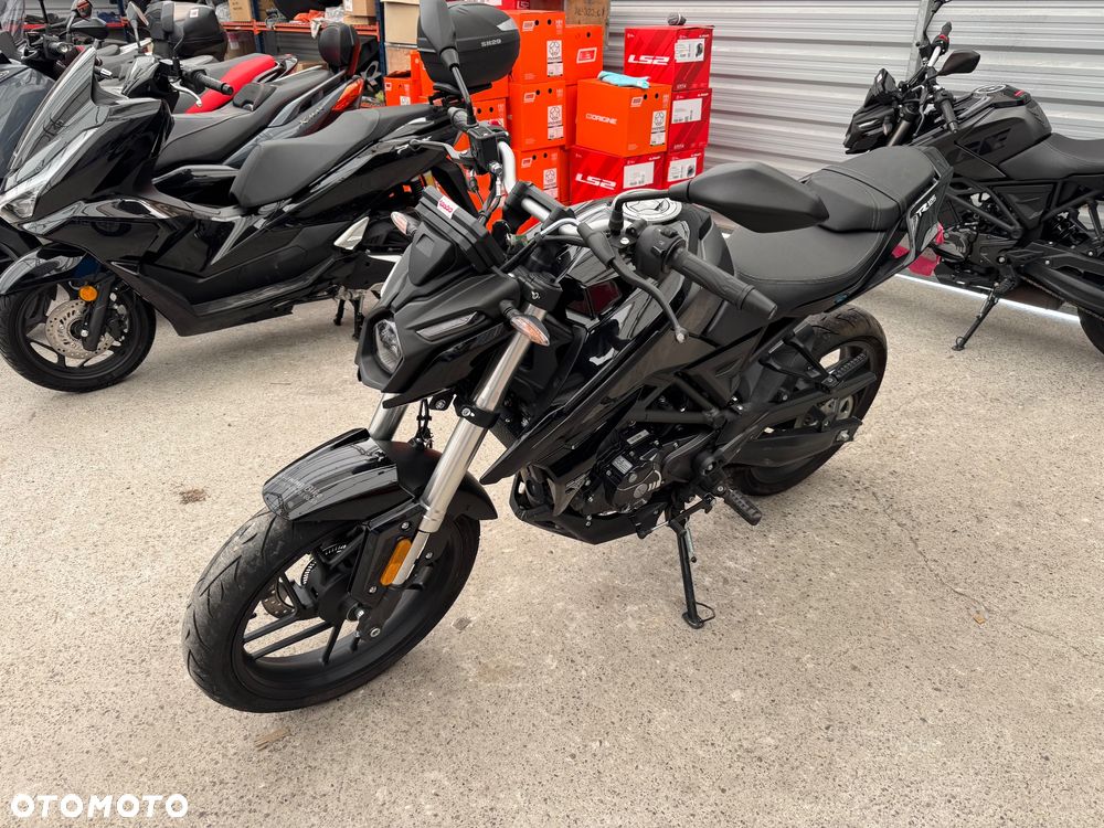 VOGE R125 - 4