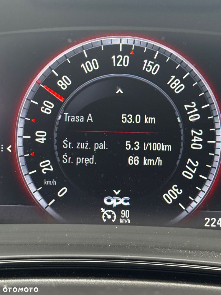 Opel Insignia - 11