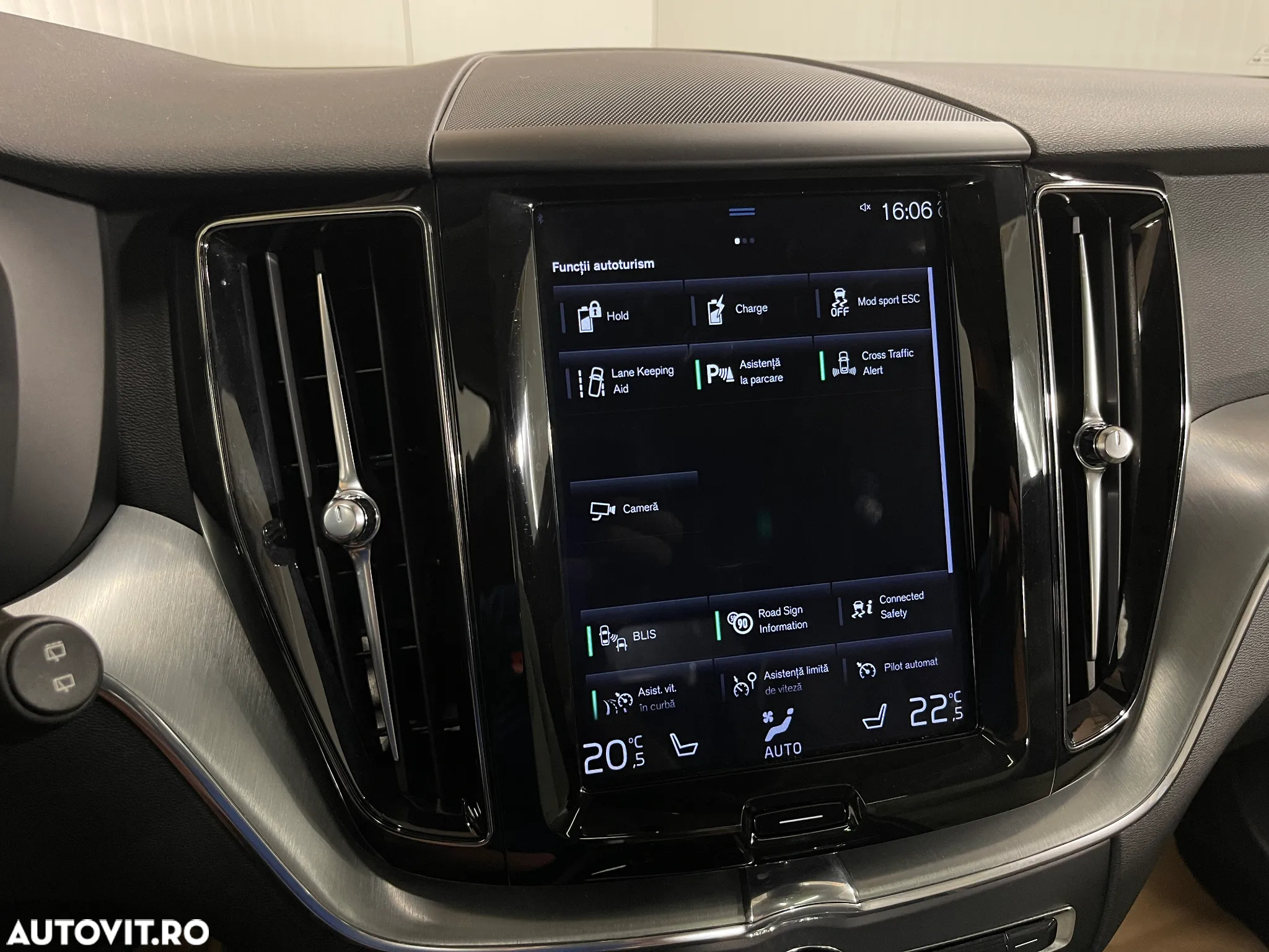 Volvo XC 60 T8 Twin Engine AWD Inscription - 20