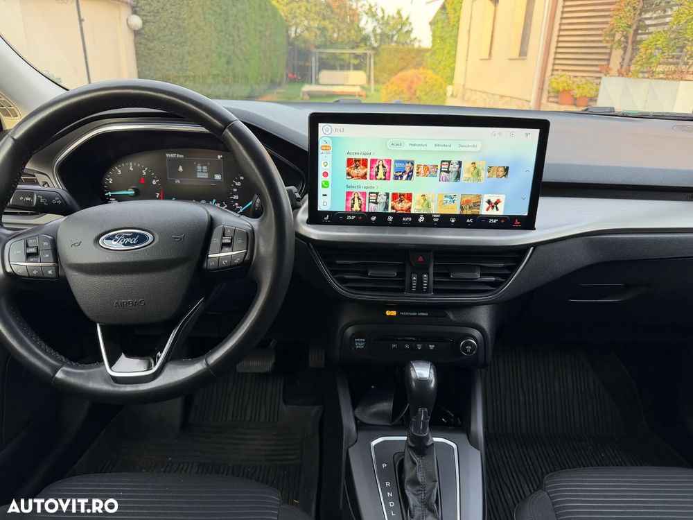 FORD Focus 2023 — imagine 9