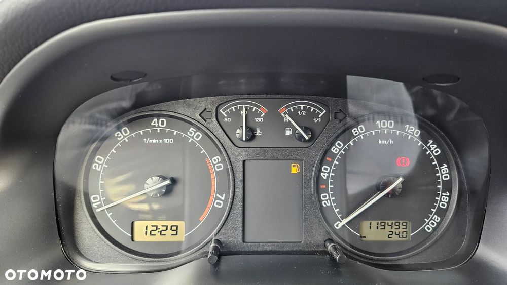 Skoda Octavia 1.4 Tour - 20