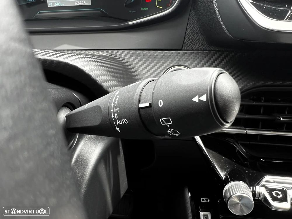 Peugeot e-2008 50 kWh Active Pack - 24
