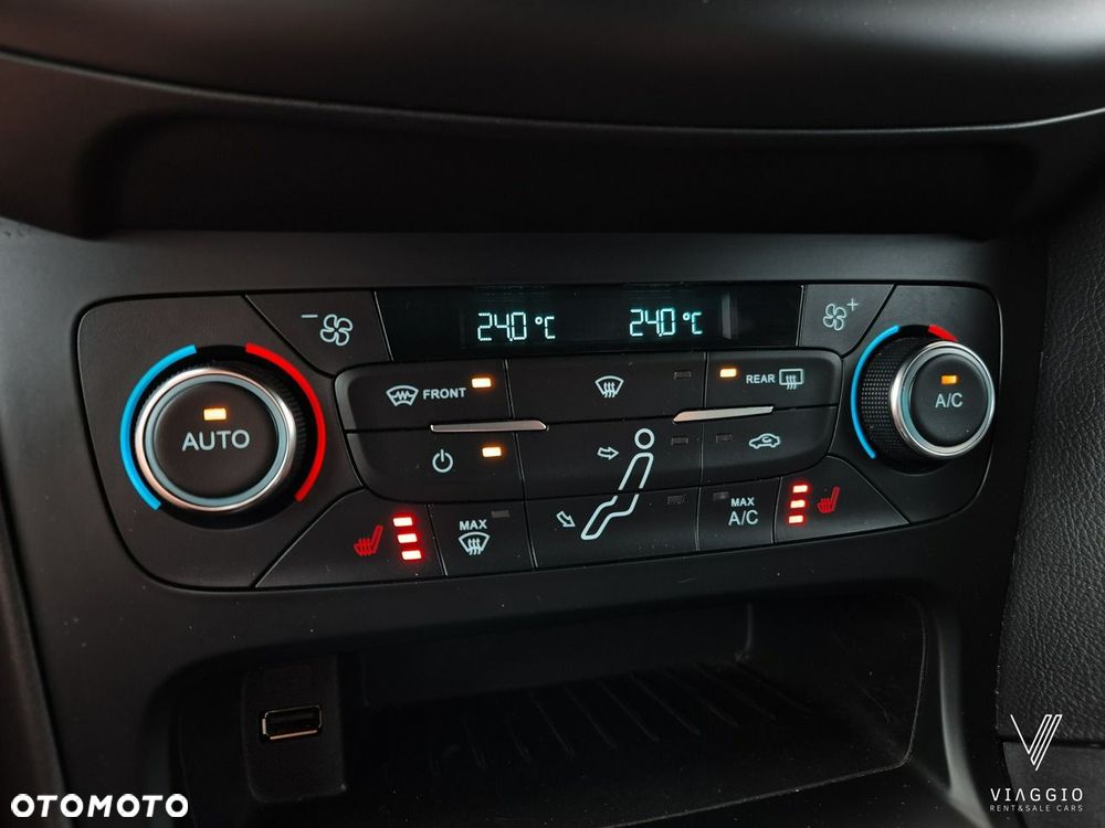 Ford Focus - 13